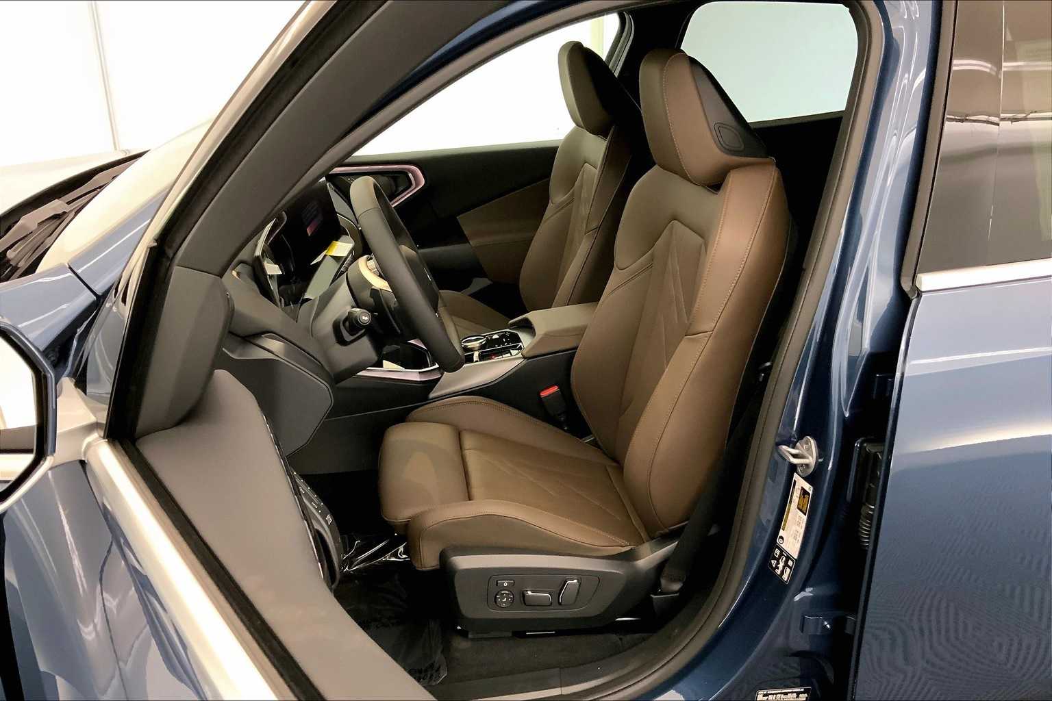 Thumbnail: 2025 BMW X3 - 11