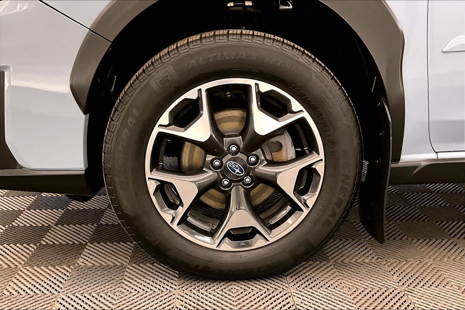 Thumbnail: 2020 Subaru Crosstrek - 8