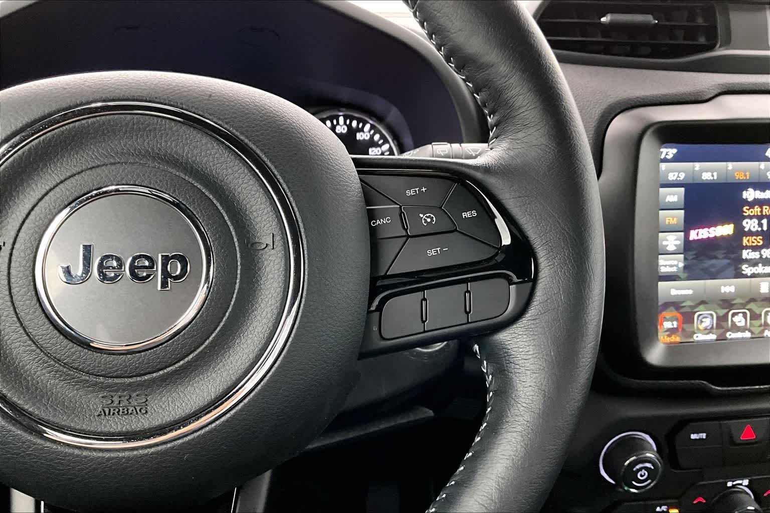 Thumbnail: 2021 Jeep Renegade - 25