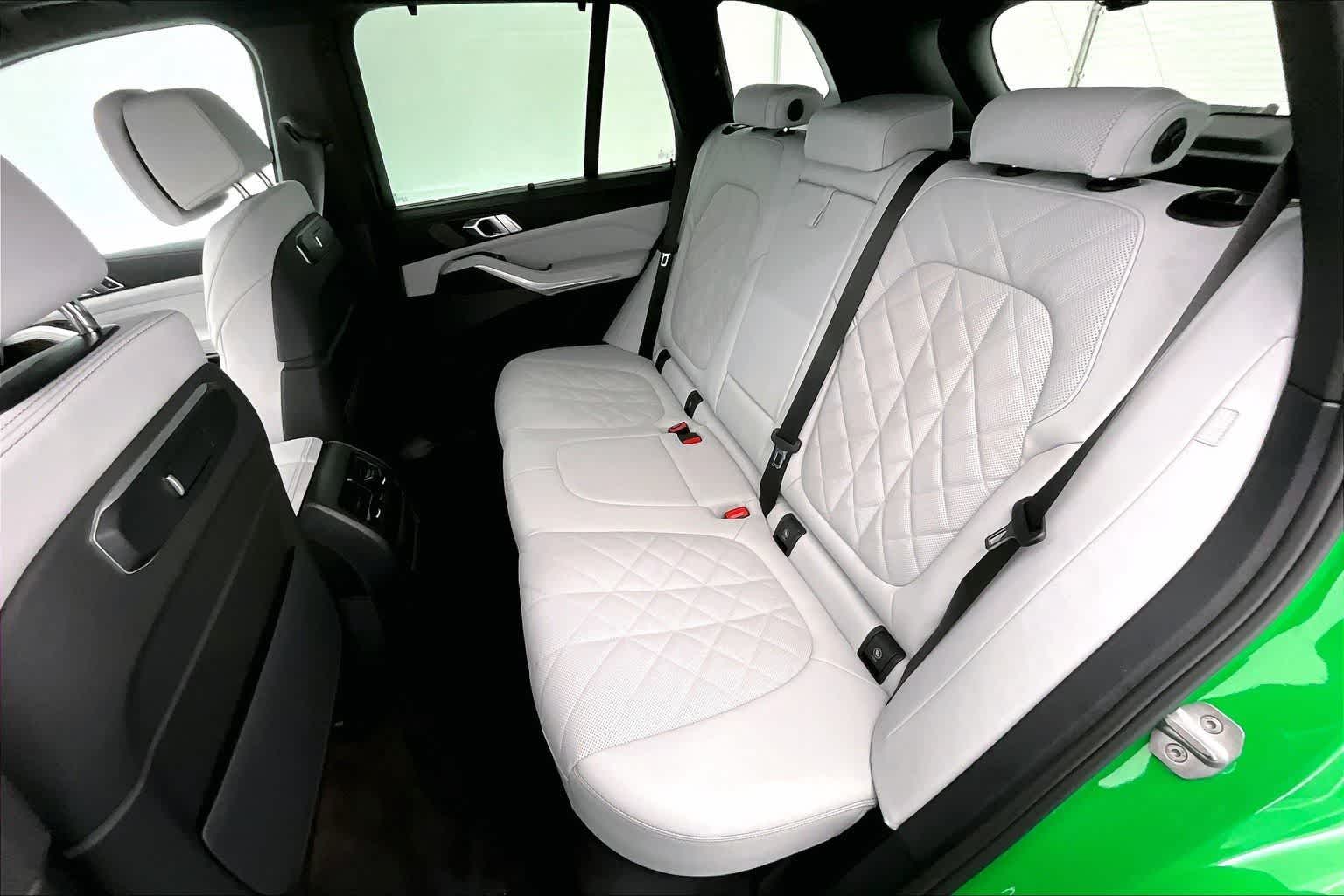 Thumbnail: 2026 BMW X5 - 13