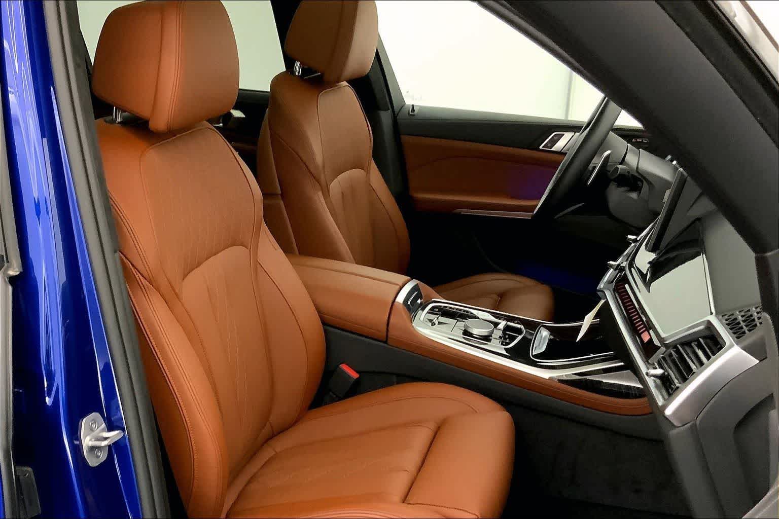 Thumbnail: 2024 BMW X7 - 13