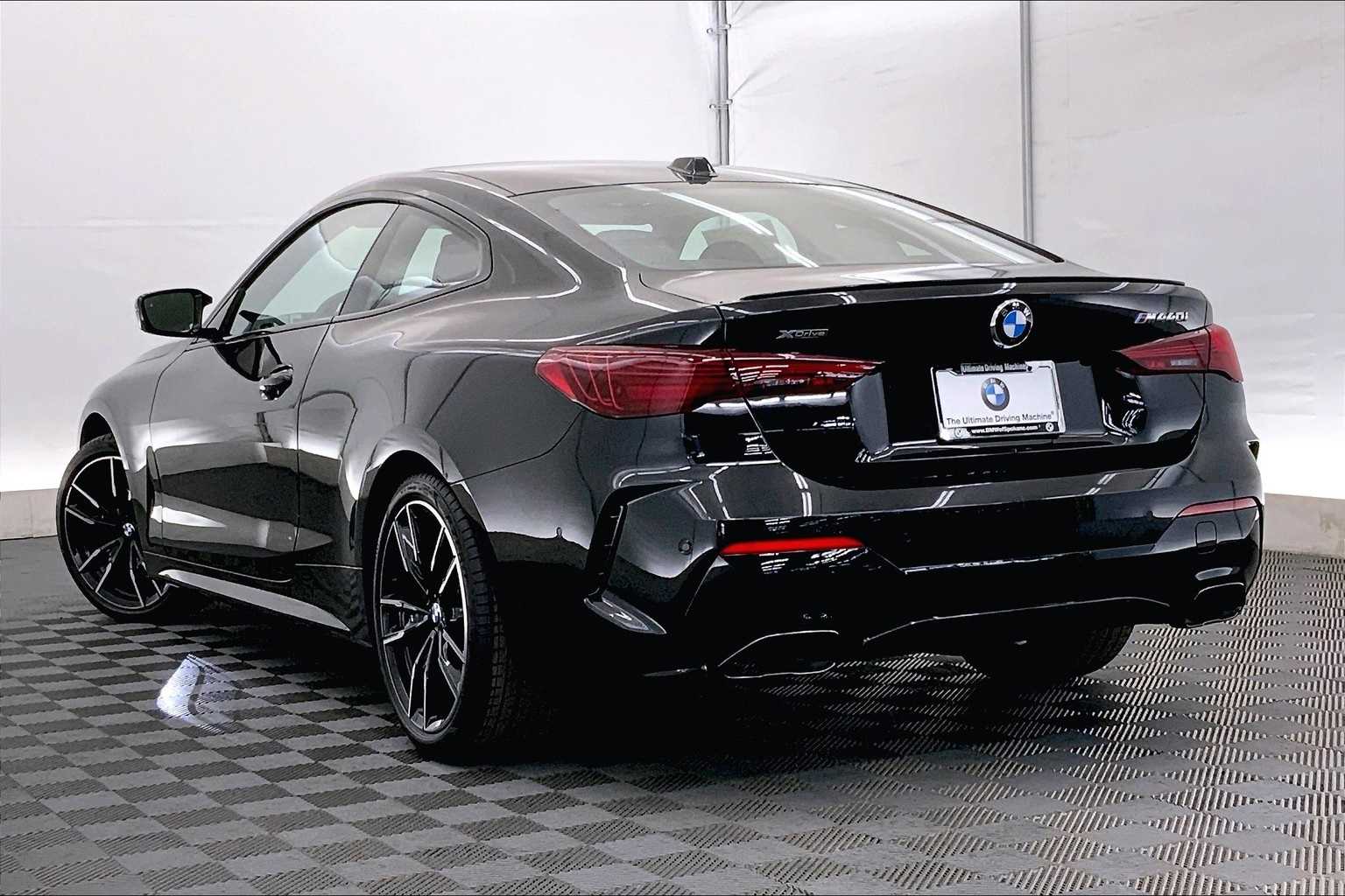 Thumbnail: 2026 BMW 4 Series - 4