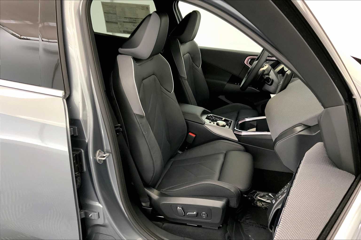 Thumbnail: 2025 BMW X3 - 14