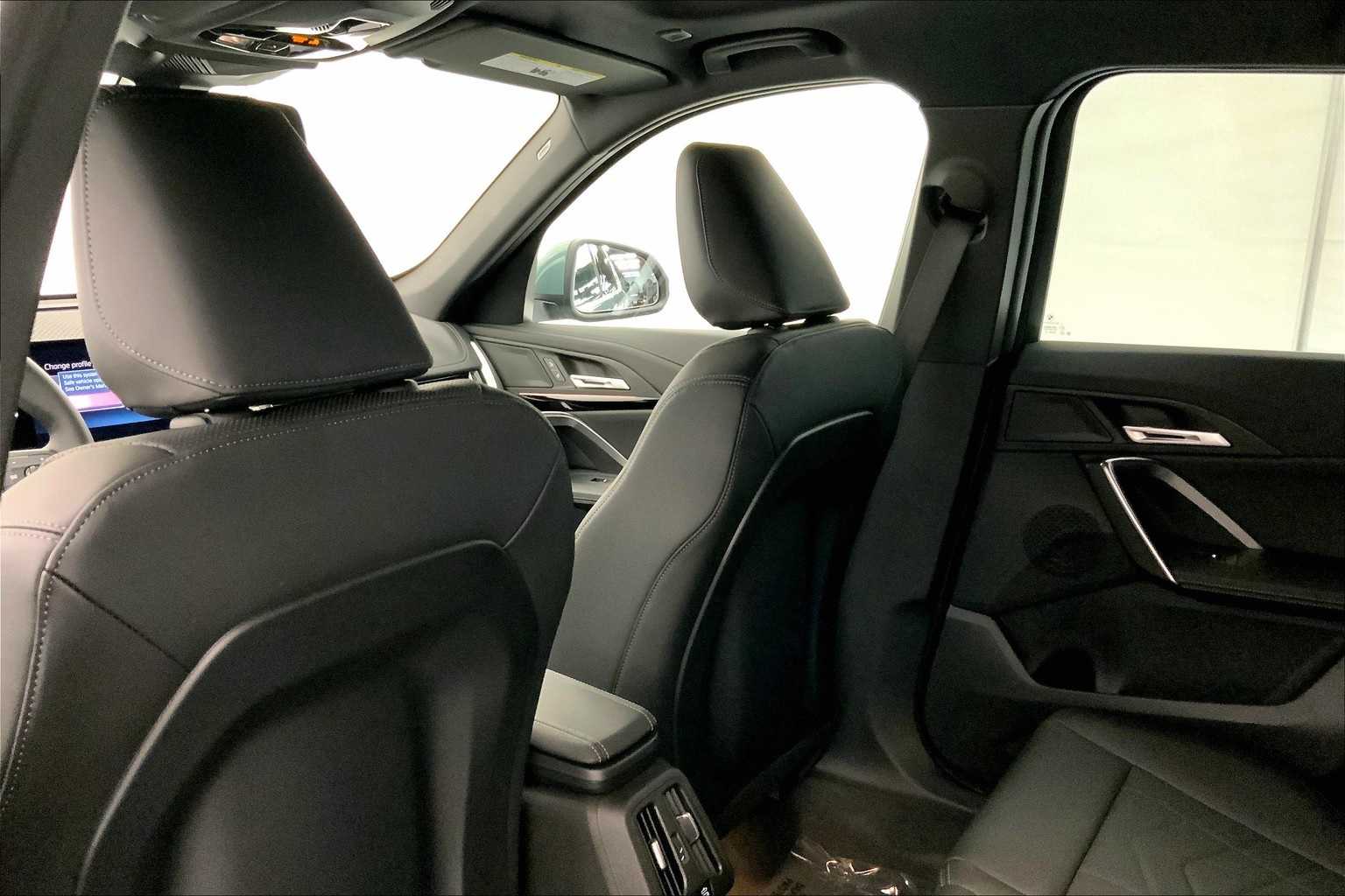 Thumbnail: 2025 BMW X1 - 12