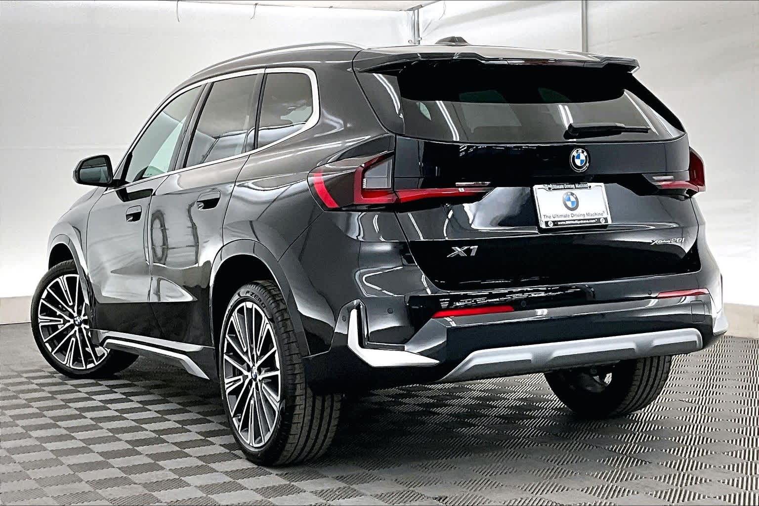 Thumbnail: 2026 BMW X1 - 4