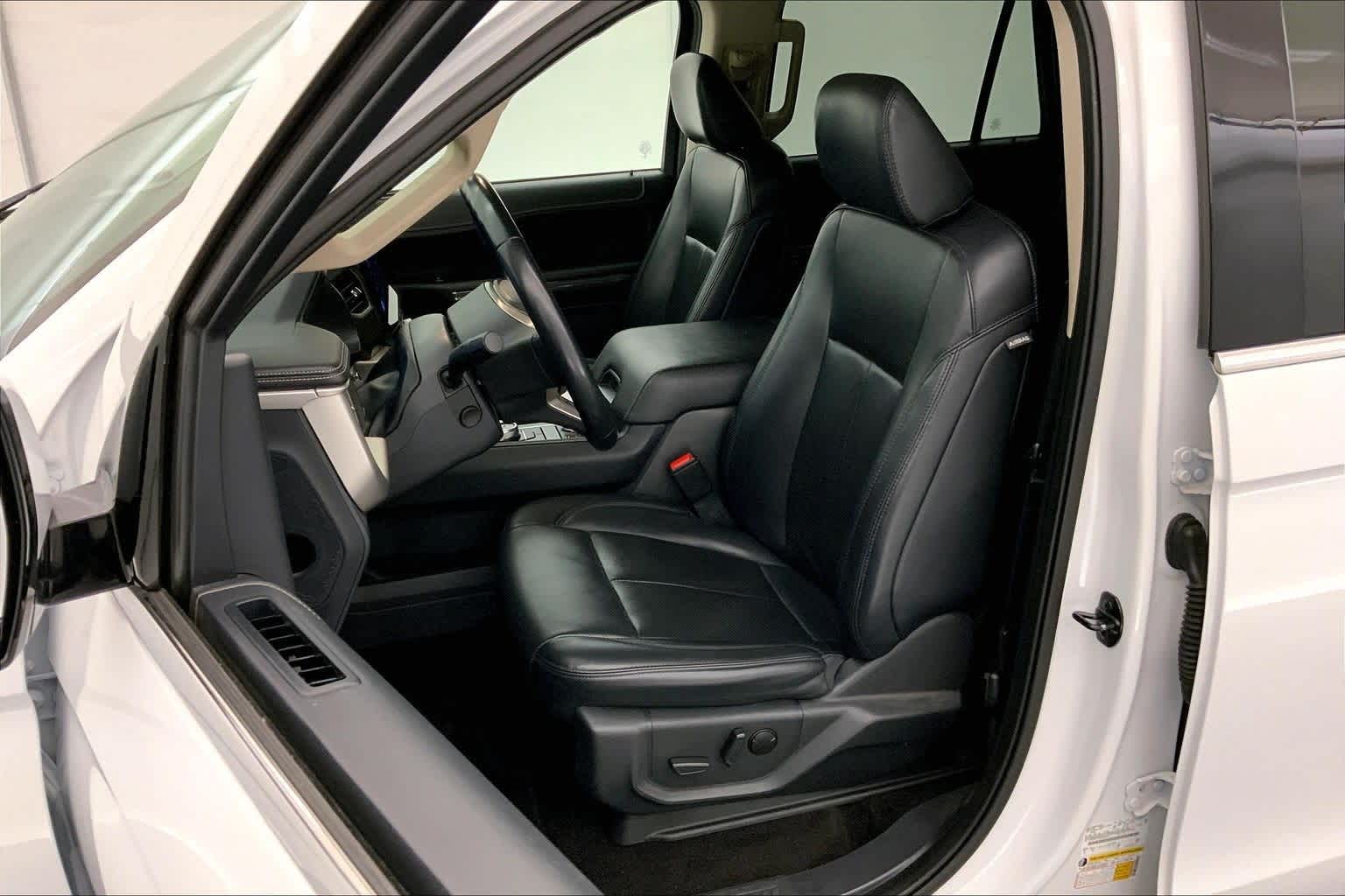 Thumbnail: 2022 Ford Expedition MAX - 11