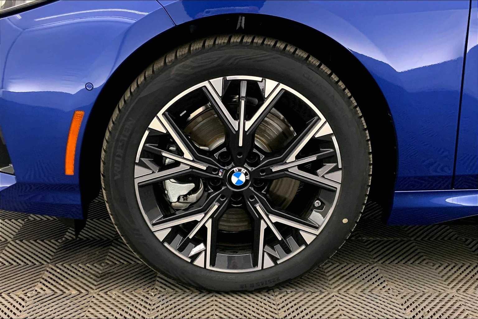 Thumbnail: 2025 BMW 2 Series - 8