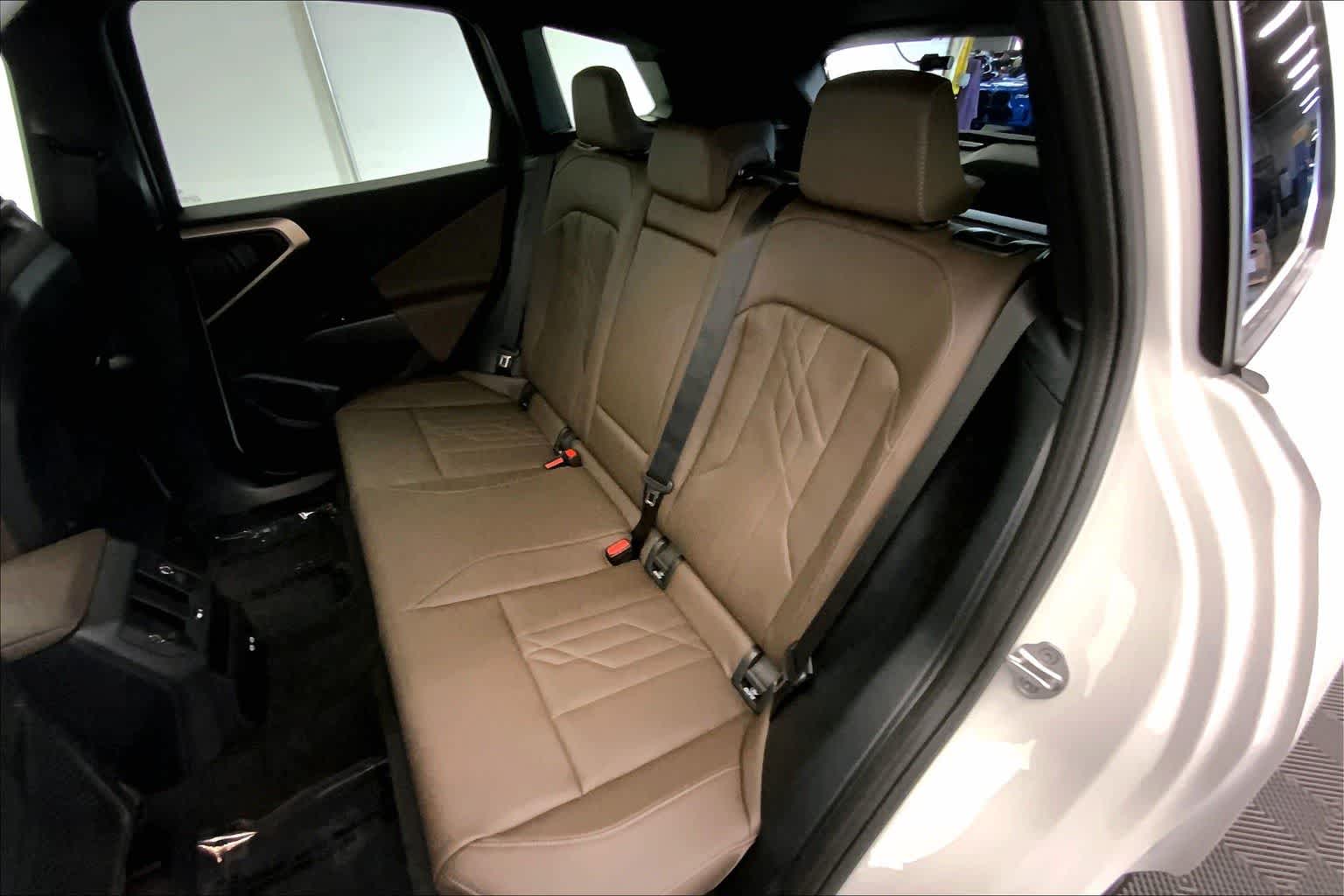 Thumbnail: 2025 BMW X3 - 13