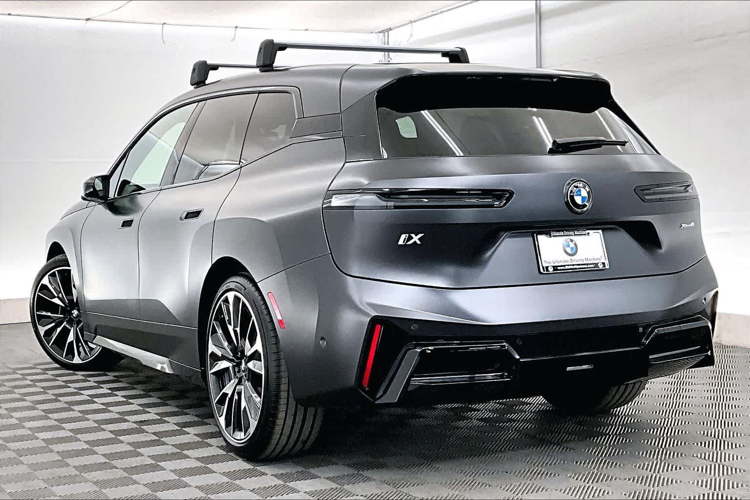 Thumbnail: 2026 BMW iX - 4