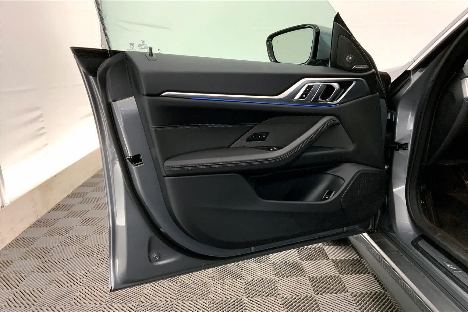 Thumbnail: 2025 BMW i4 - 27