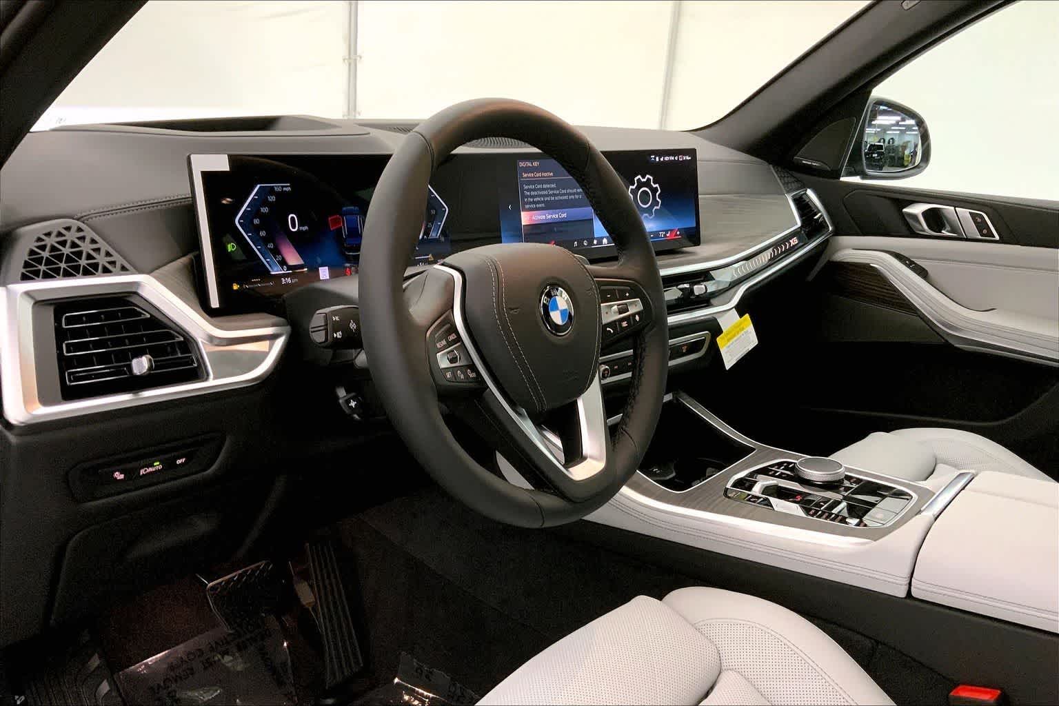 Thumbnail: 2026 BMW X5 - 2