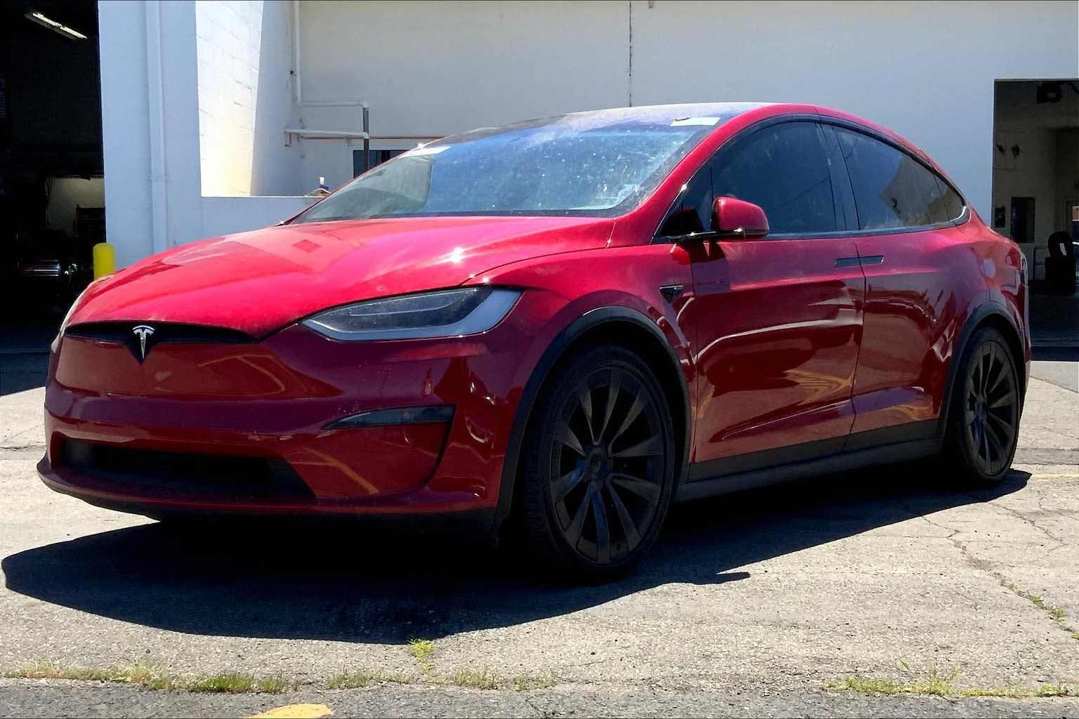 2022 Tesla Model X Plaid Hero Image