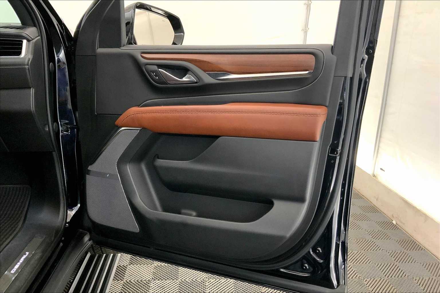 Thumbnail: 2023 GMC Yukon - 28