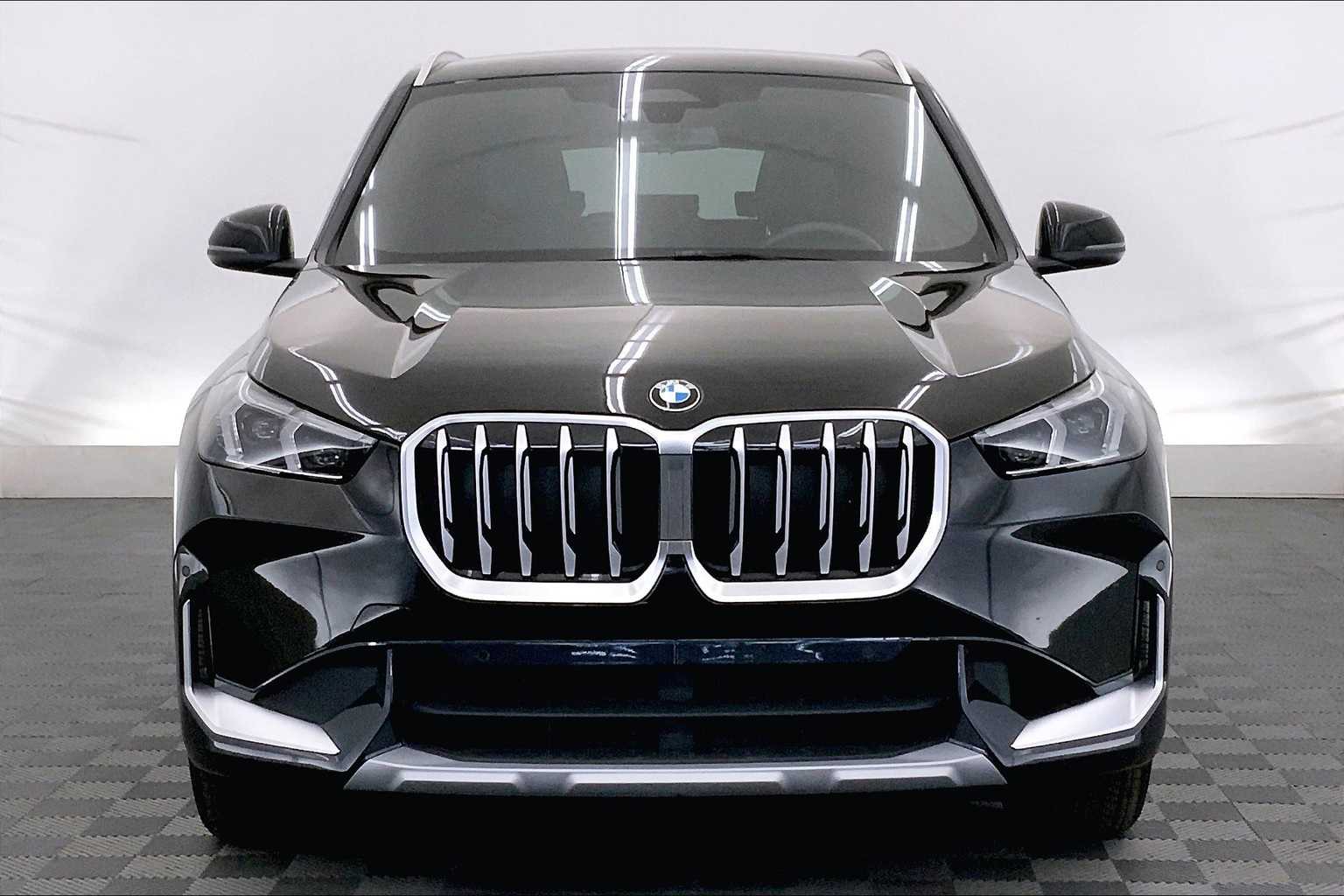 Thumbnail: 2025 BMW X1 - 6