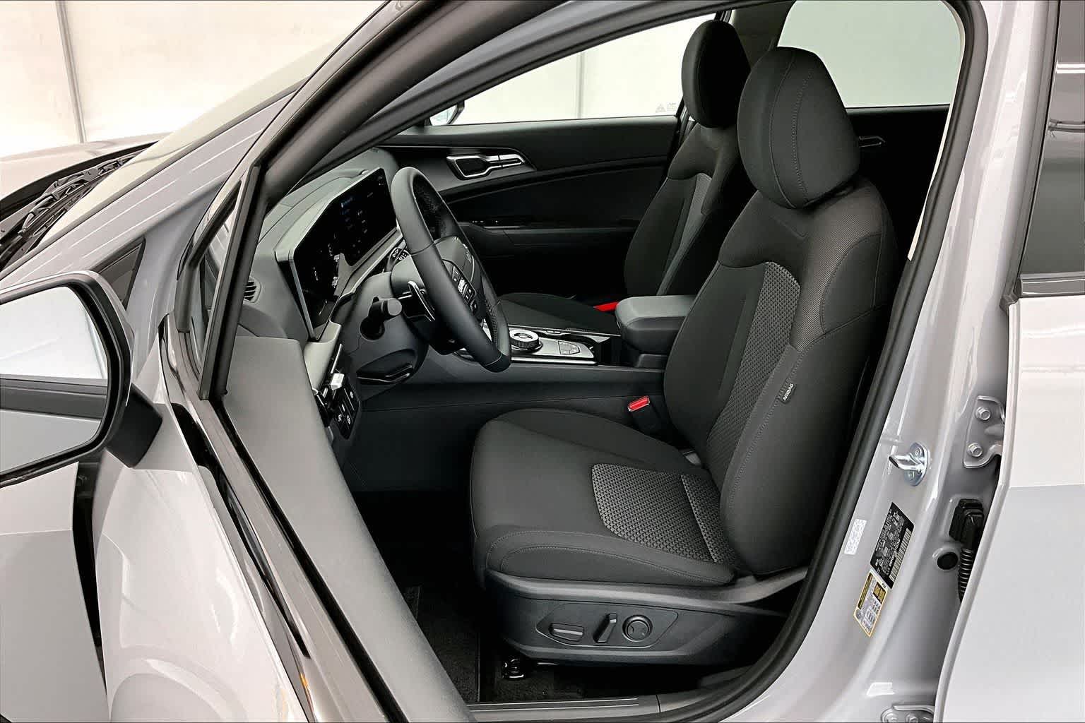 Thumbnail: 2026 Kia Sportage - 11