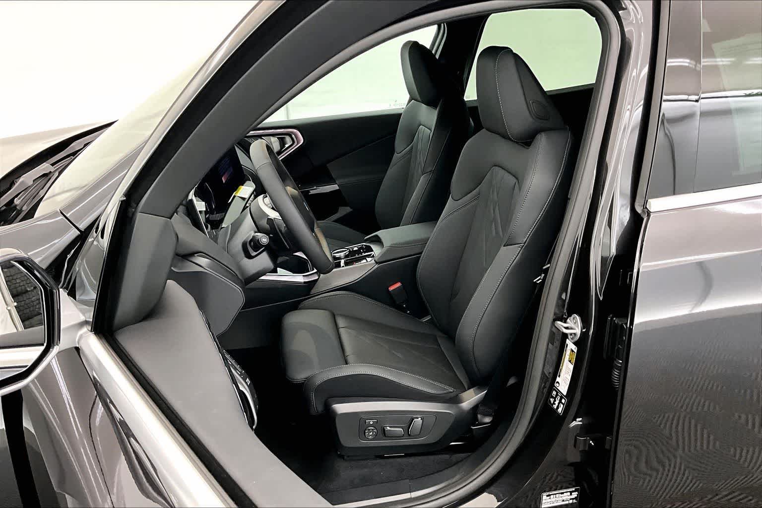 Thumbnail: 2026 BMW X3 - 11