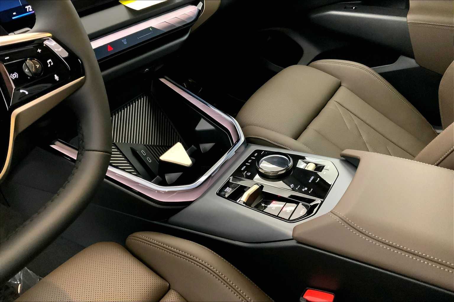 Thumbnail: 2025 BMW X3 - 17