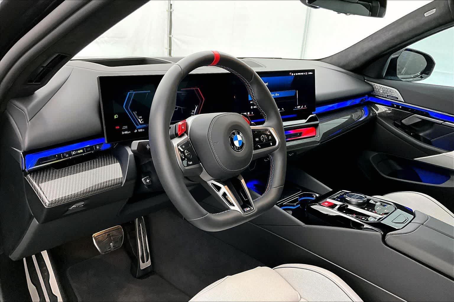 Thumbnail: 2026 BMW M5 - 2