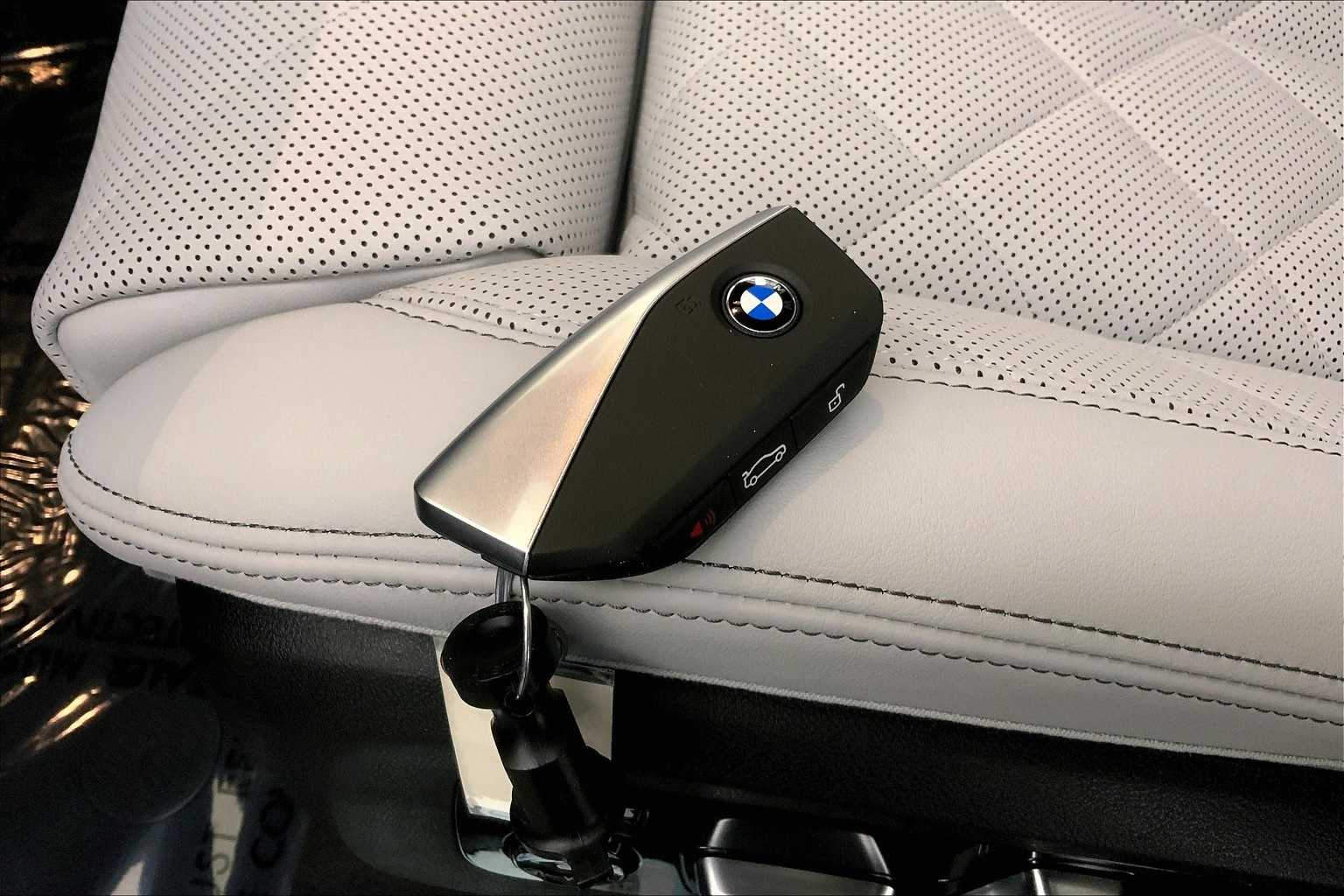Thumbnail: 2026 BMW X5 - 20