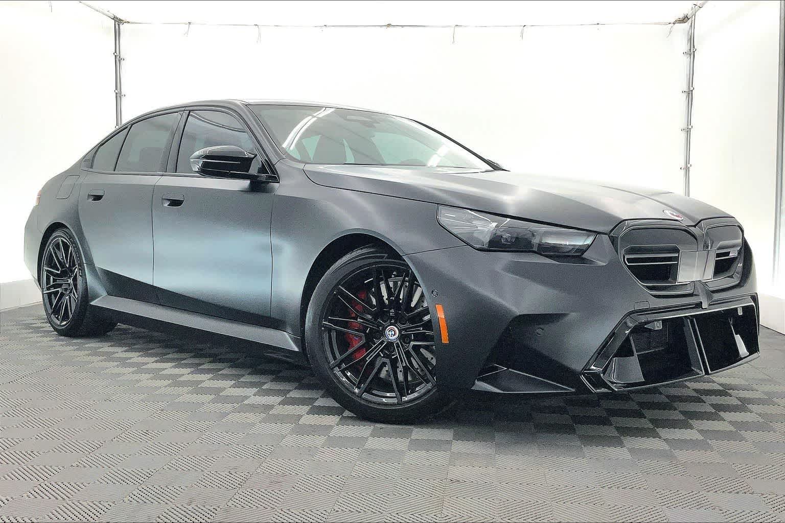 Thumbnail: 2026 BMW M5 - 21