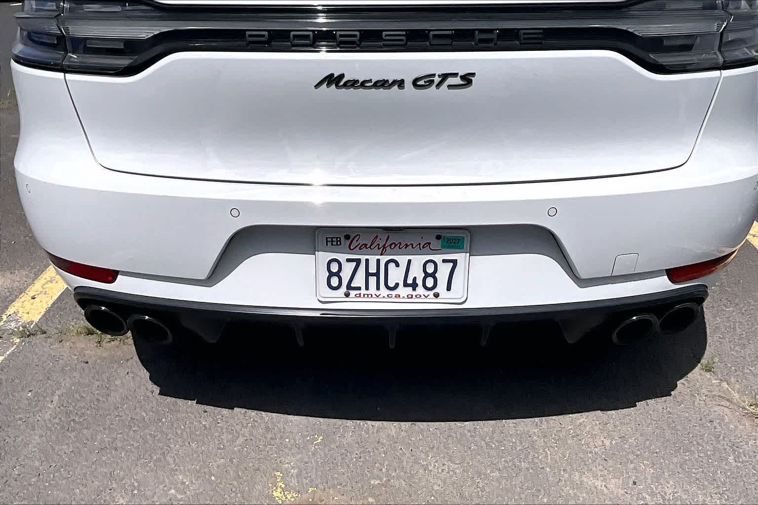 Thumbnail: 2021 Porsche Macan - 10