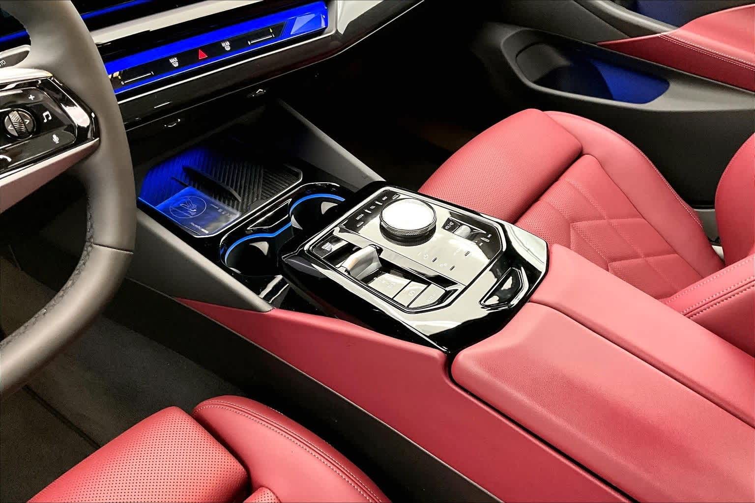 Thumbnail: 2026 BMW 5 Series - 16