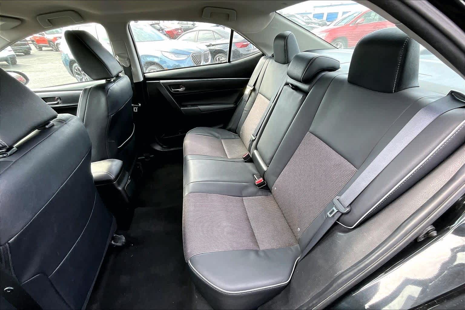 Thumbnail: 2016 Toyota Corolla - 13