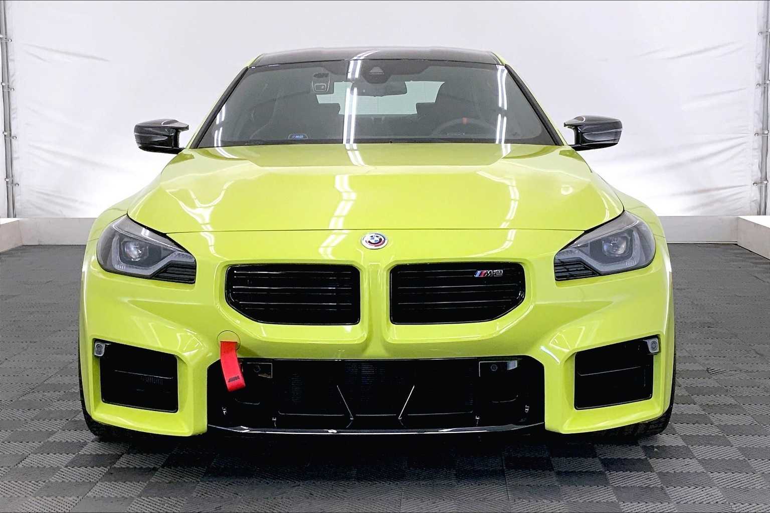 Thumbnail: 2025 BMW M2 - 6