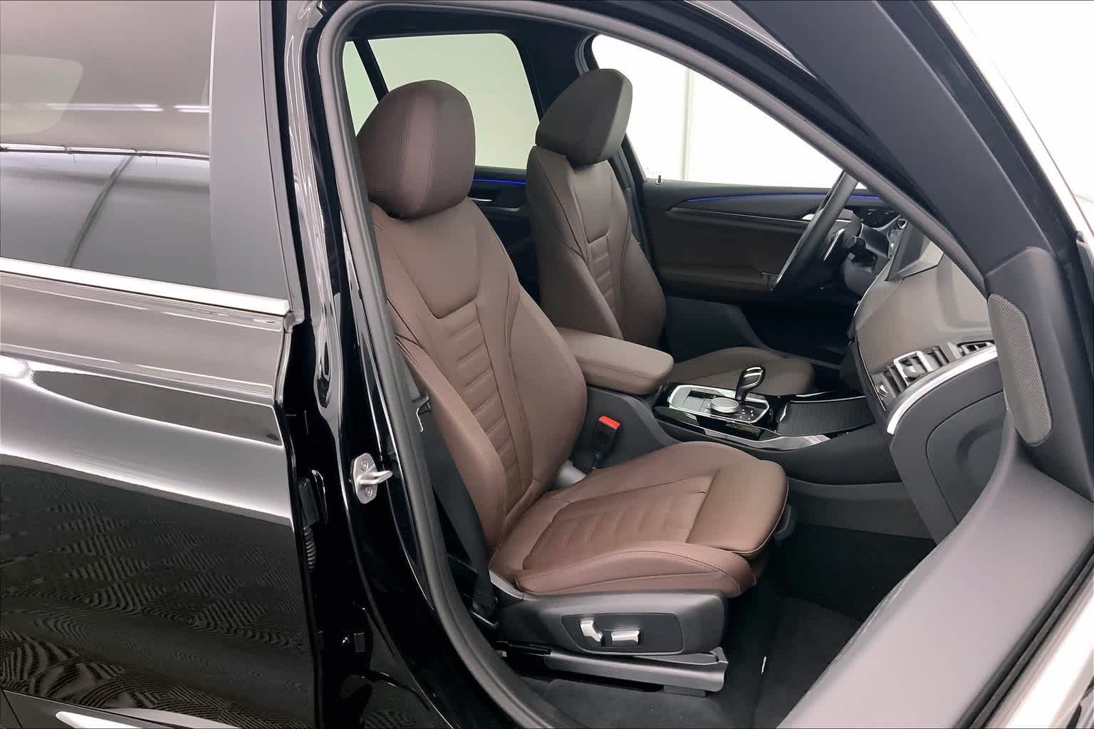 Thumbnail: 2023 BMW X3 - 13