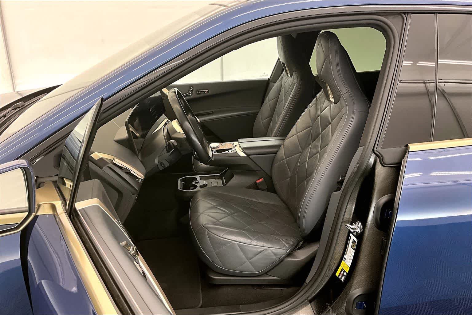 Thumbnail: 2024 BMW iX - 11