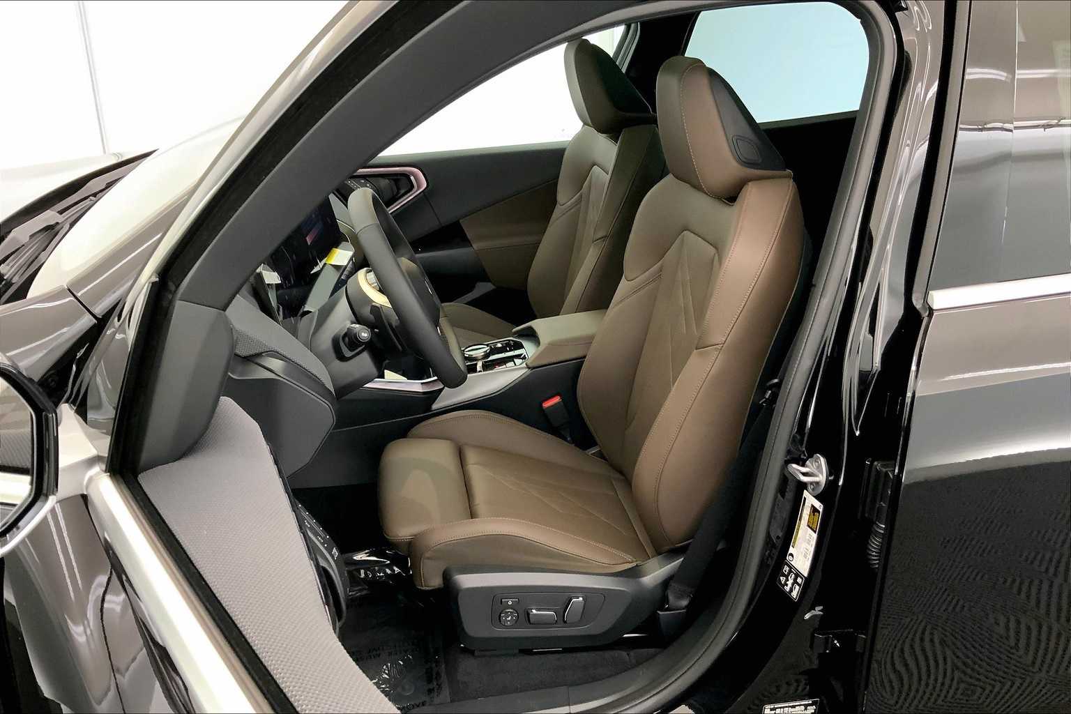 Thumbnail: 2025 BMW X3 - 11