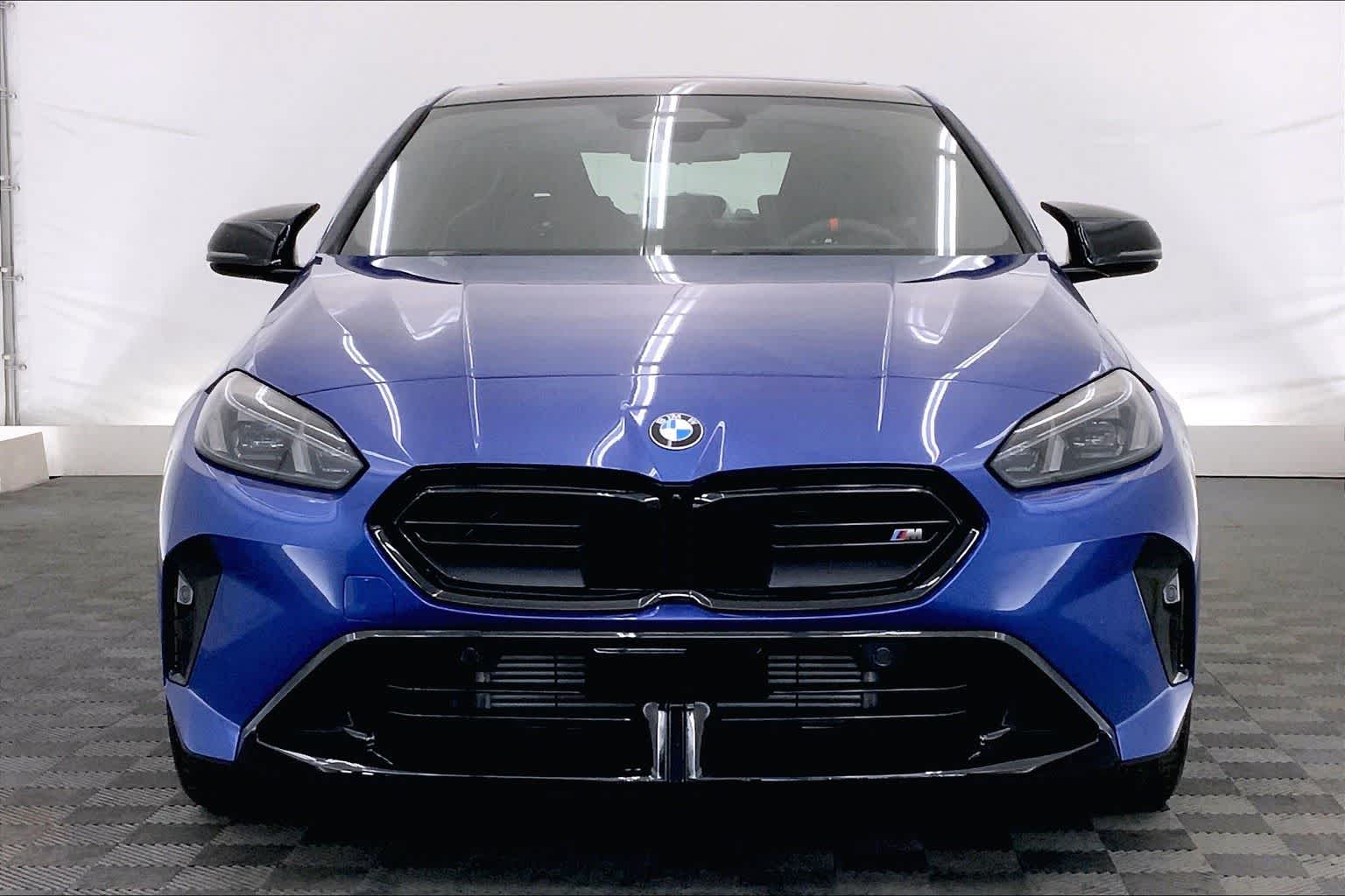 Thumbnail: 2025 BMW 2 Series - 6