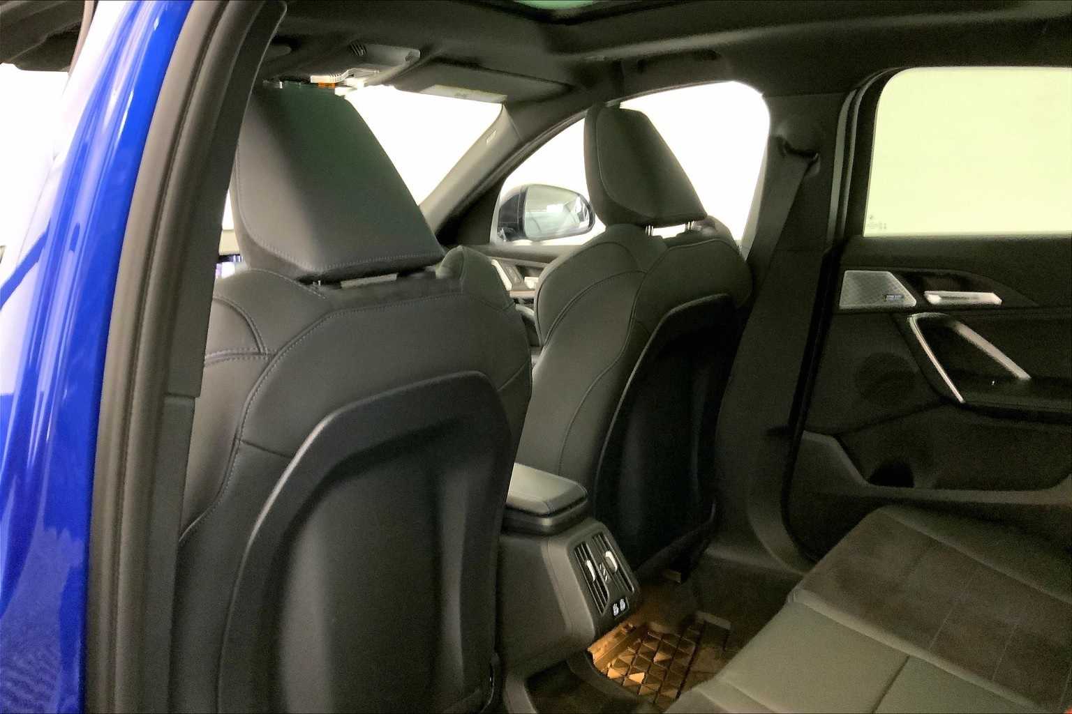 Thumbnail: 2025 BMW X2 - 12