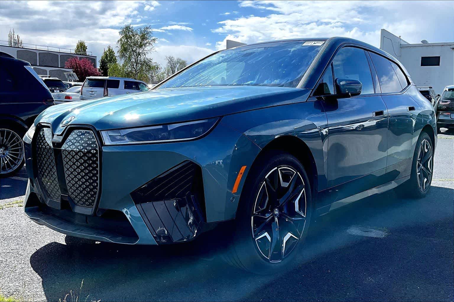 Thumbnail: 2025 BMW iX - 1