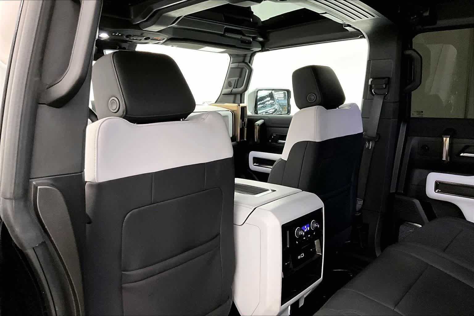 Thumbnail: 2025 GMC Hummer EV - 12
