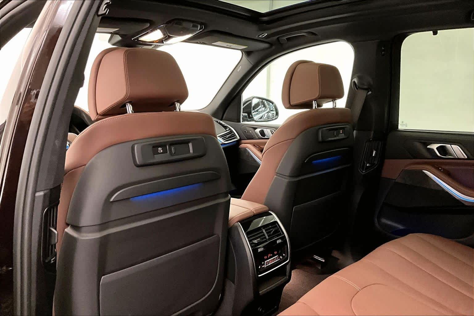 Thumbnail: 2022 BMW X5 - 12