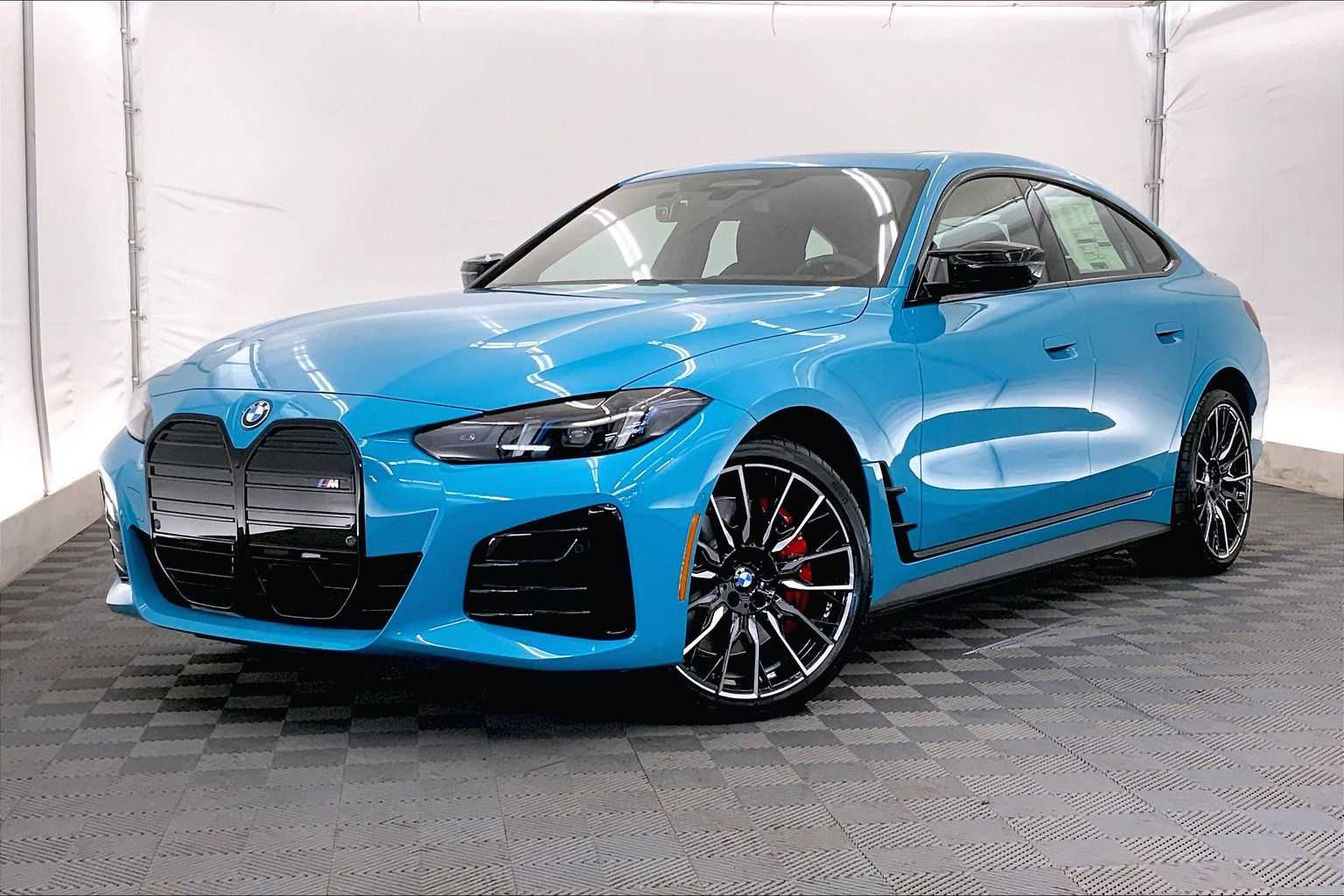 Thumbnail: 2025 BMW i4 - 1