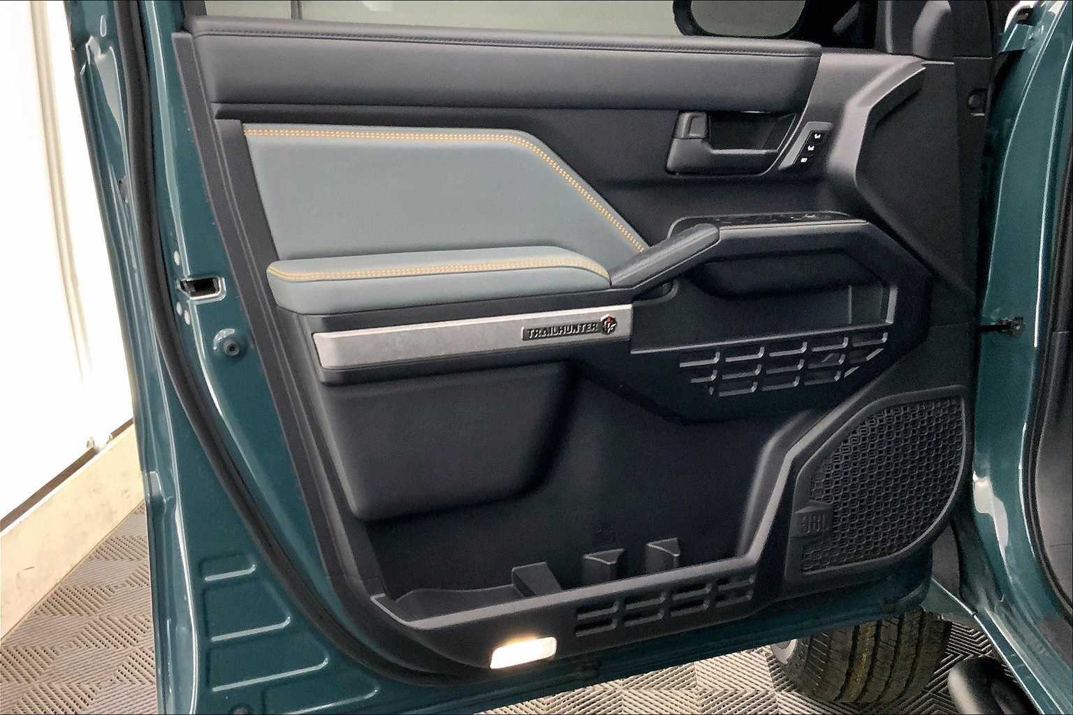 Thumbnail: 2025 Toyota 4Runner - 27