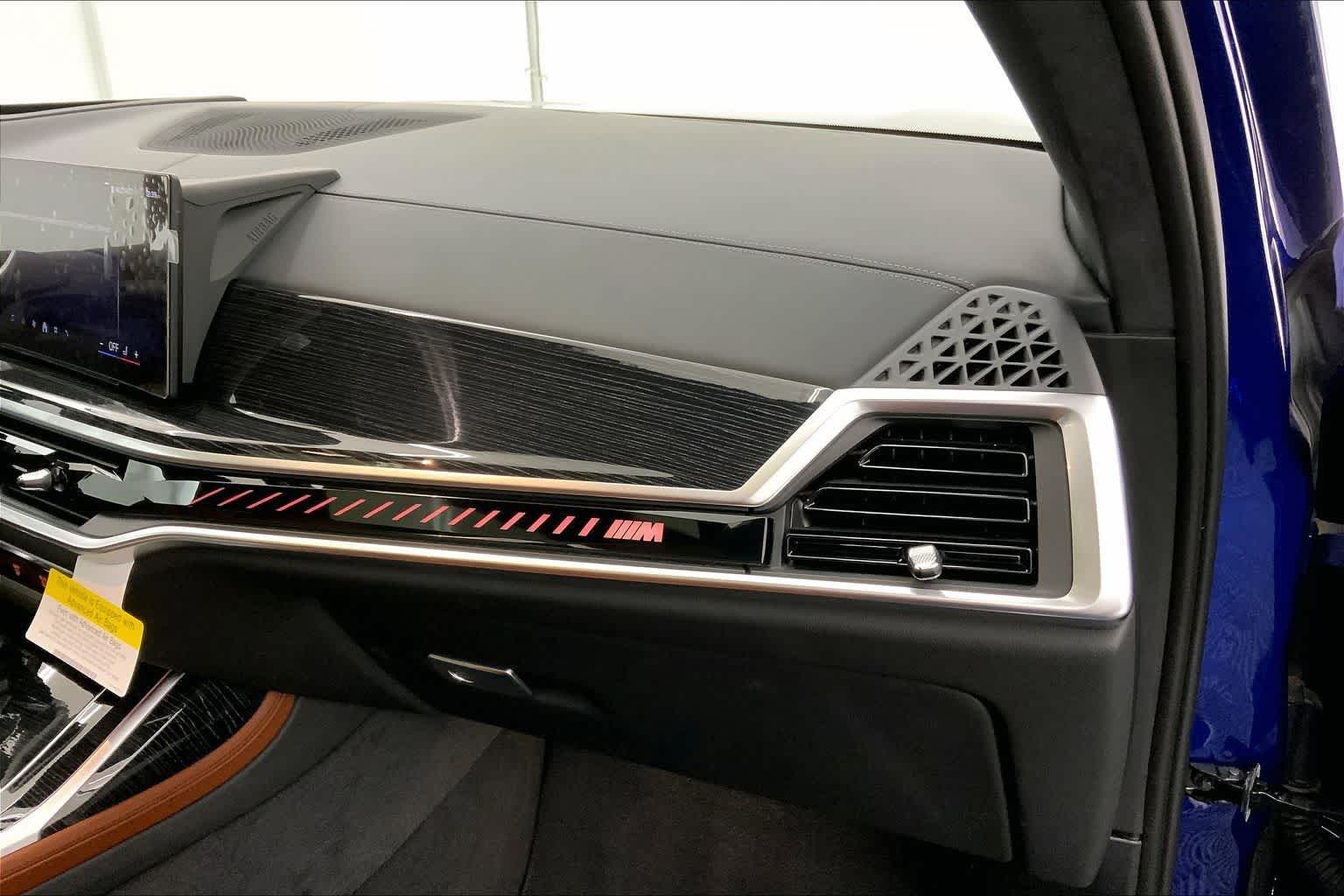 Thumbnail: 2024 BMW X7 - 23