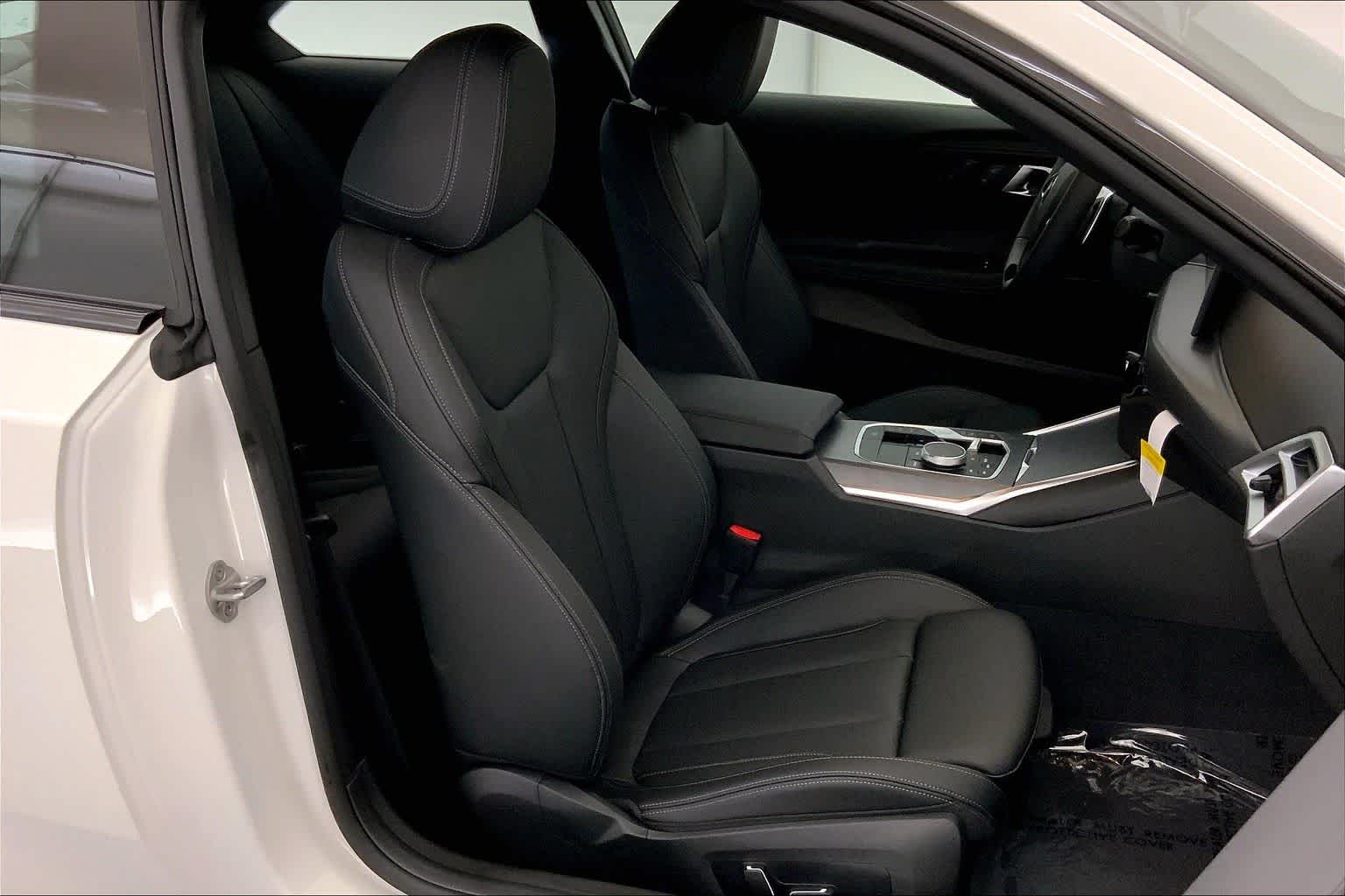 Thumbnail: 2025 BMW 2 Series - 14