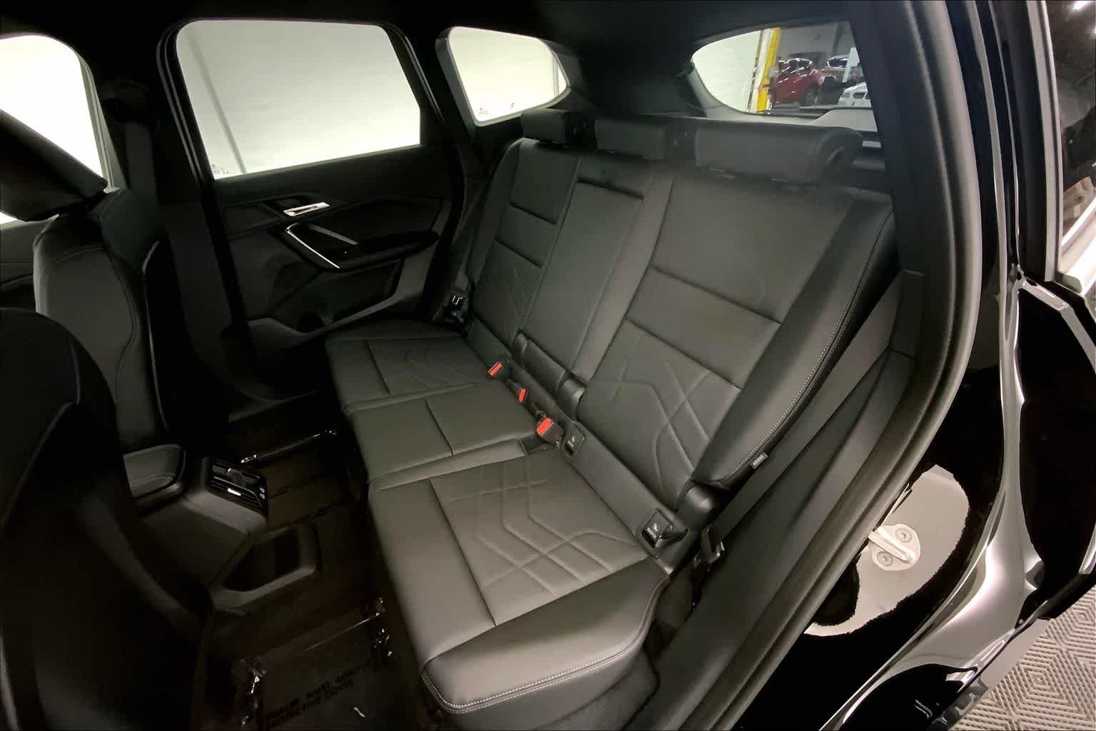 Thumbnail: 2025 BMW X1 - 13