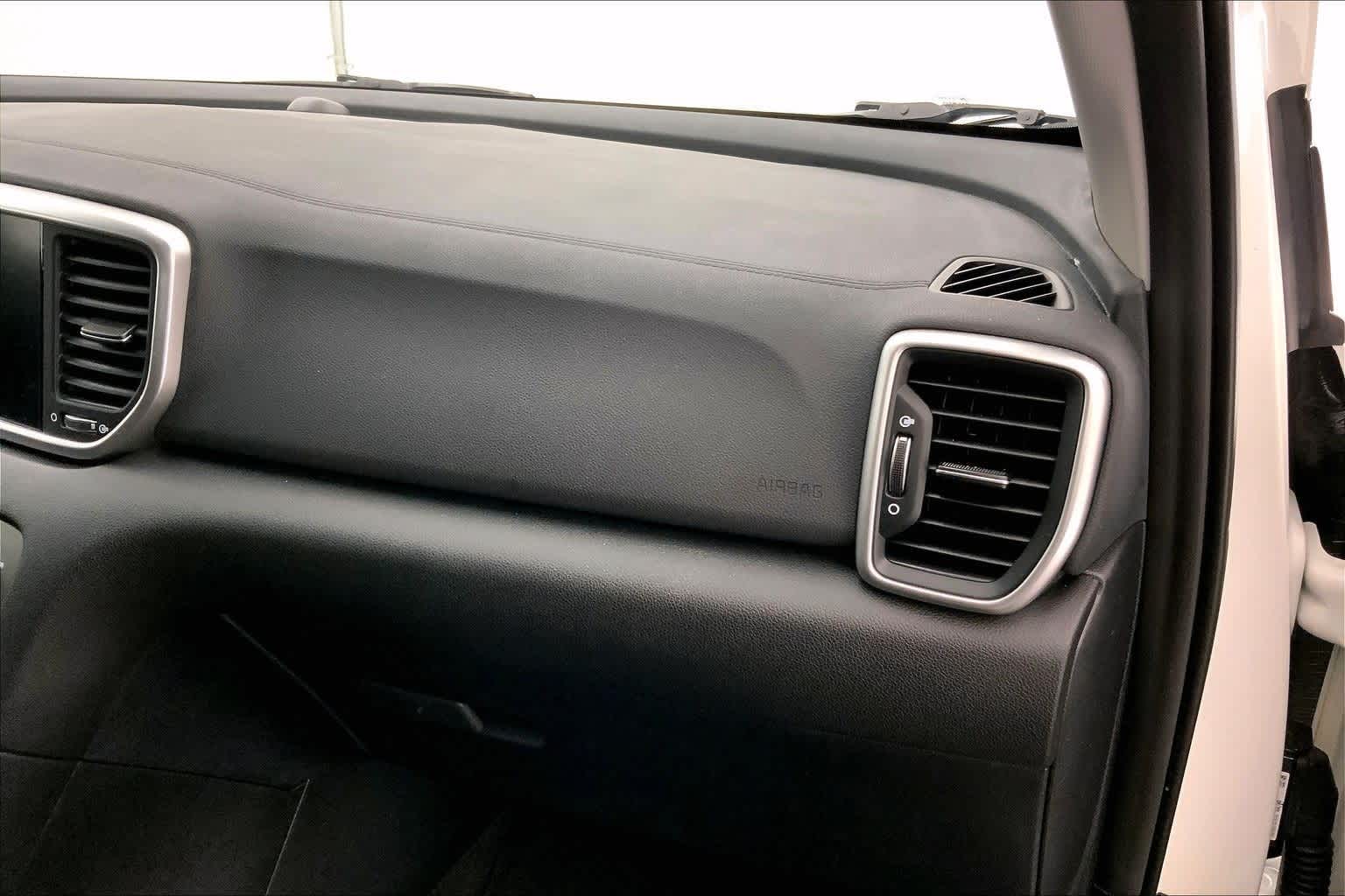 Thumbnail: 2022 Kia Sportage - 23