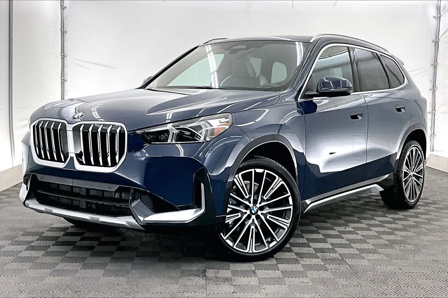 Thumbnail: 2026 BMW X1 - 1