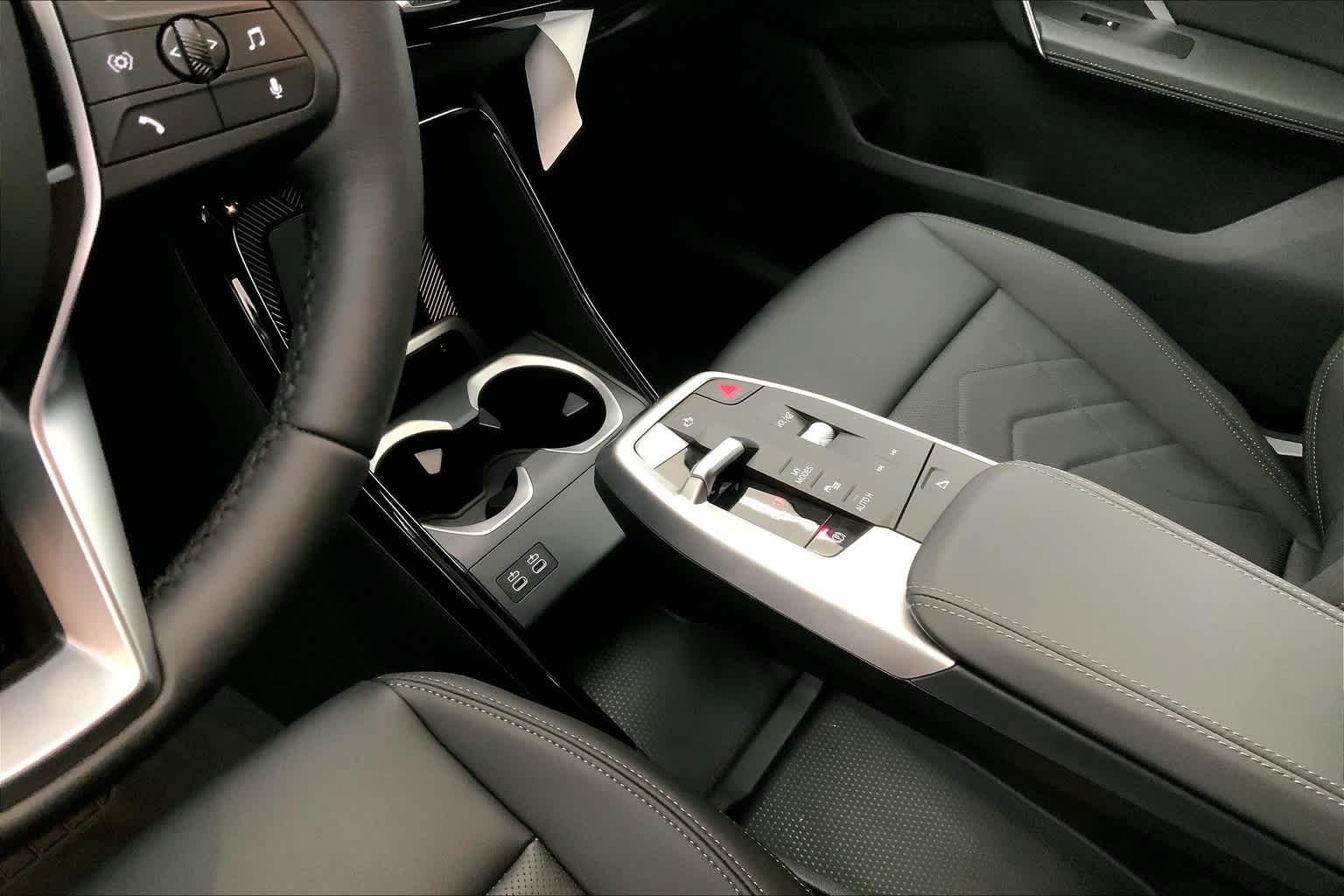 Thumbnail: 2025 BMW X1 - 17