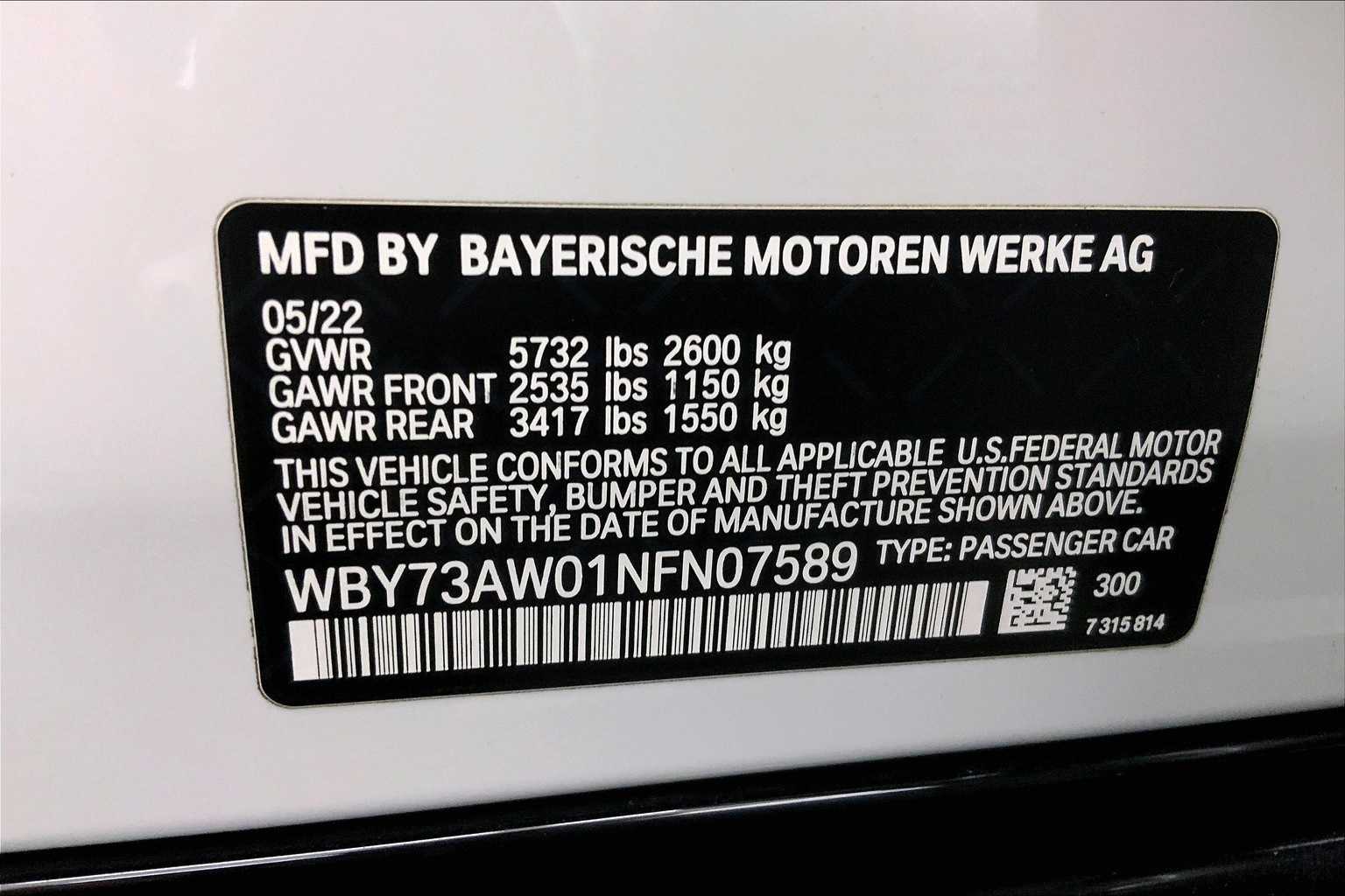 Thumbnail: 2022 BMW i4 - 21