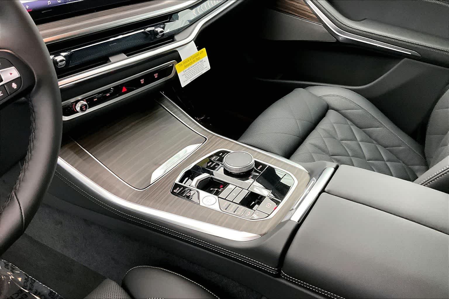 Thumbnail: 2026 BMW X5 - 17