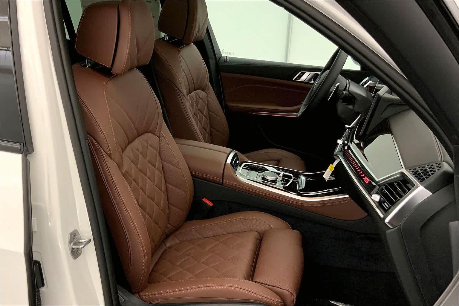 Thumbnail: 2026 BMW X5 - 14