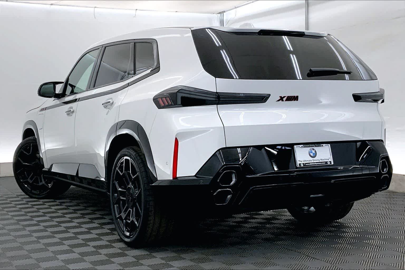 Thumbnail: 2026 BMW XM - 4