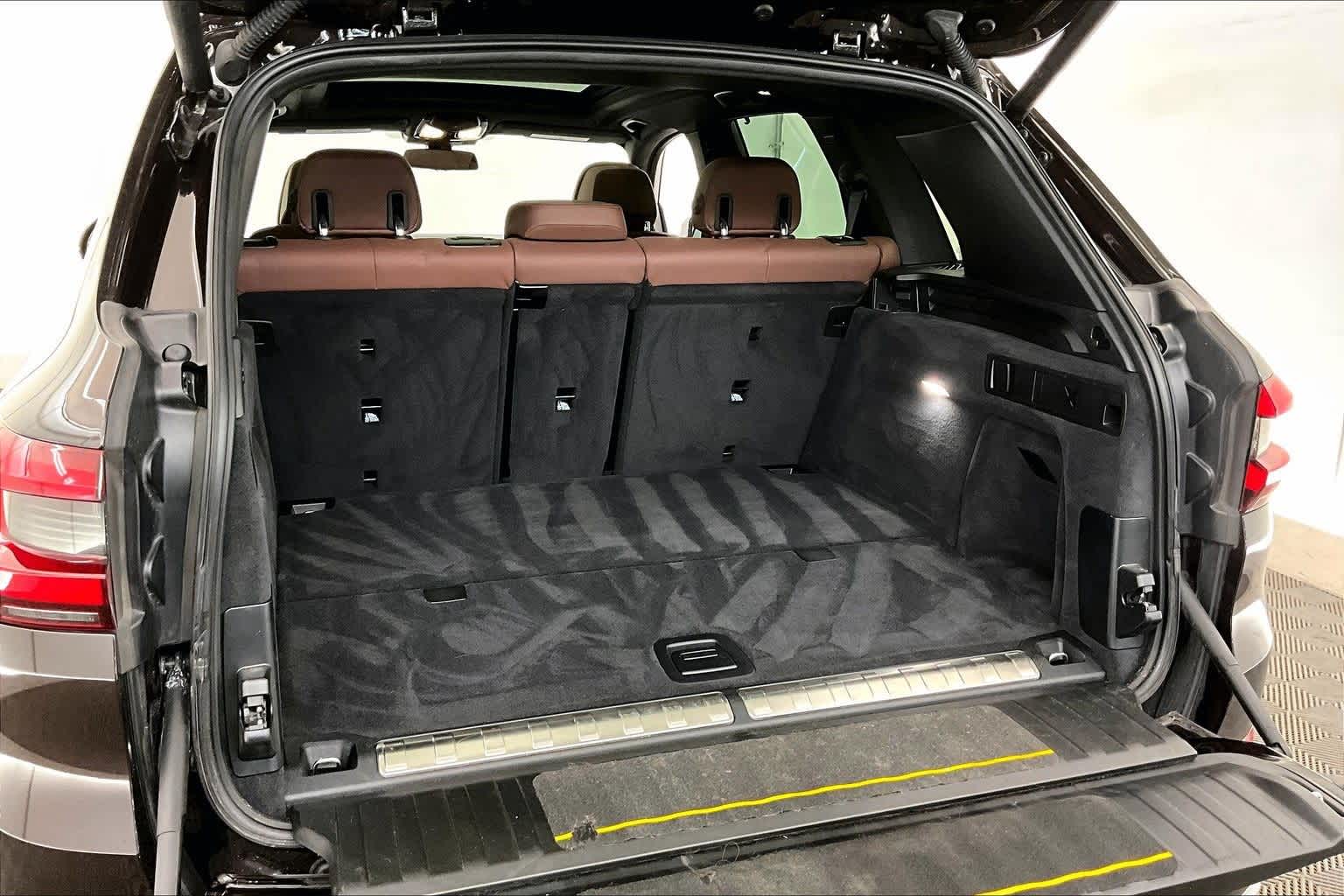 Thumbnail: 2022 BMW X5 - 18