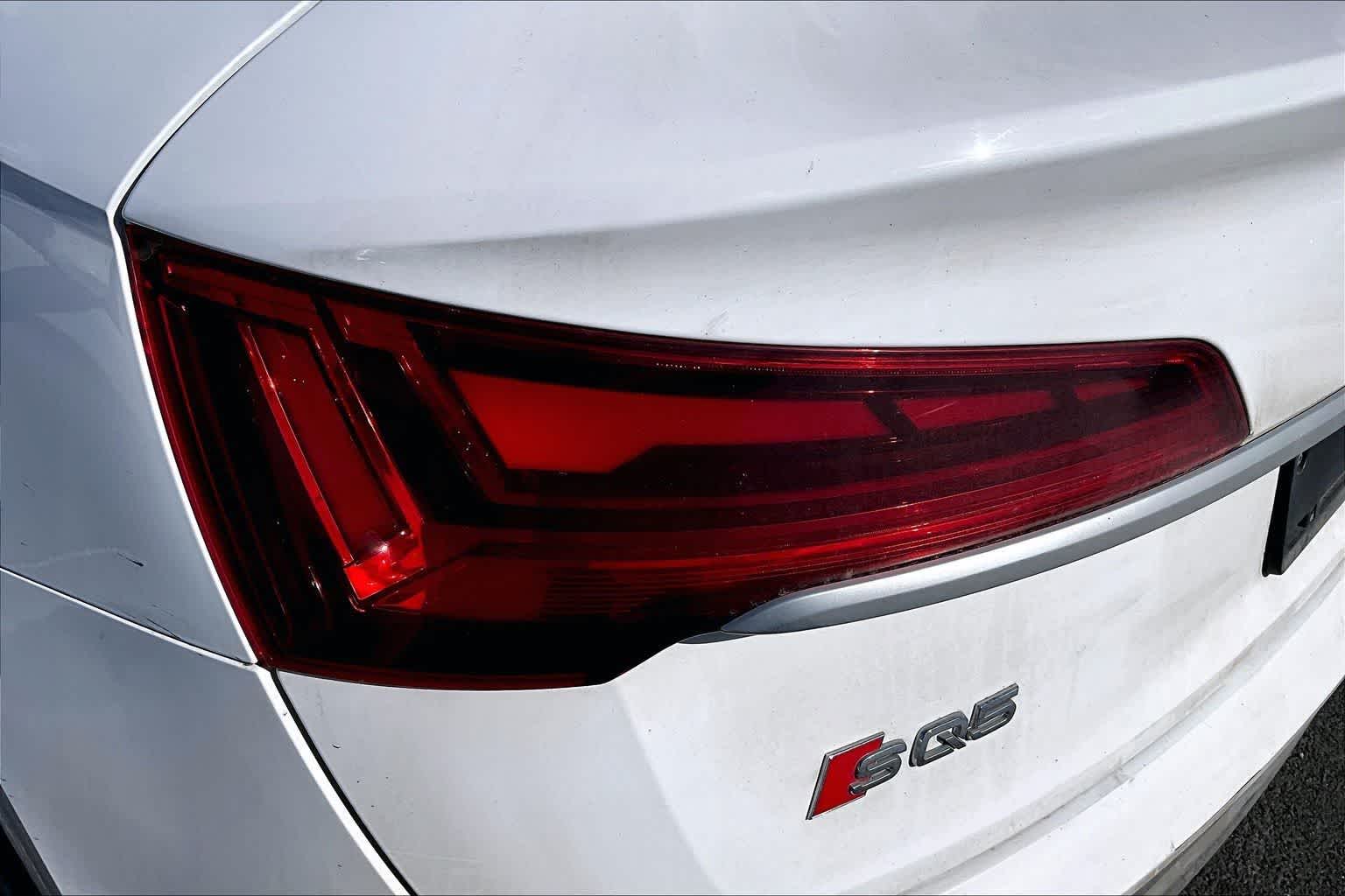 Thumbnail: 2022 Audi SQ5 - 12